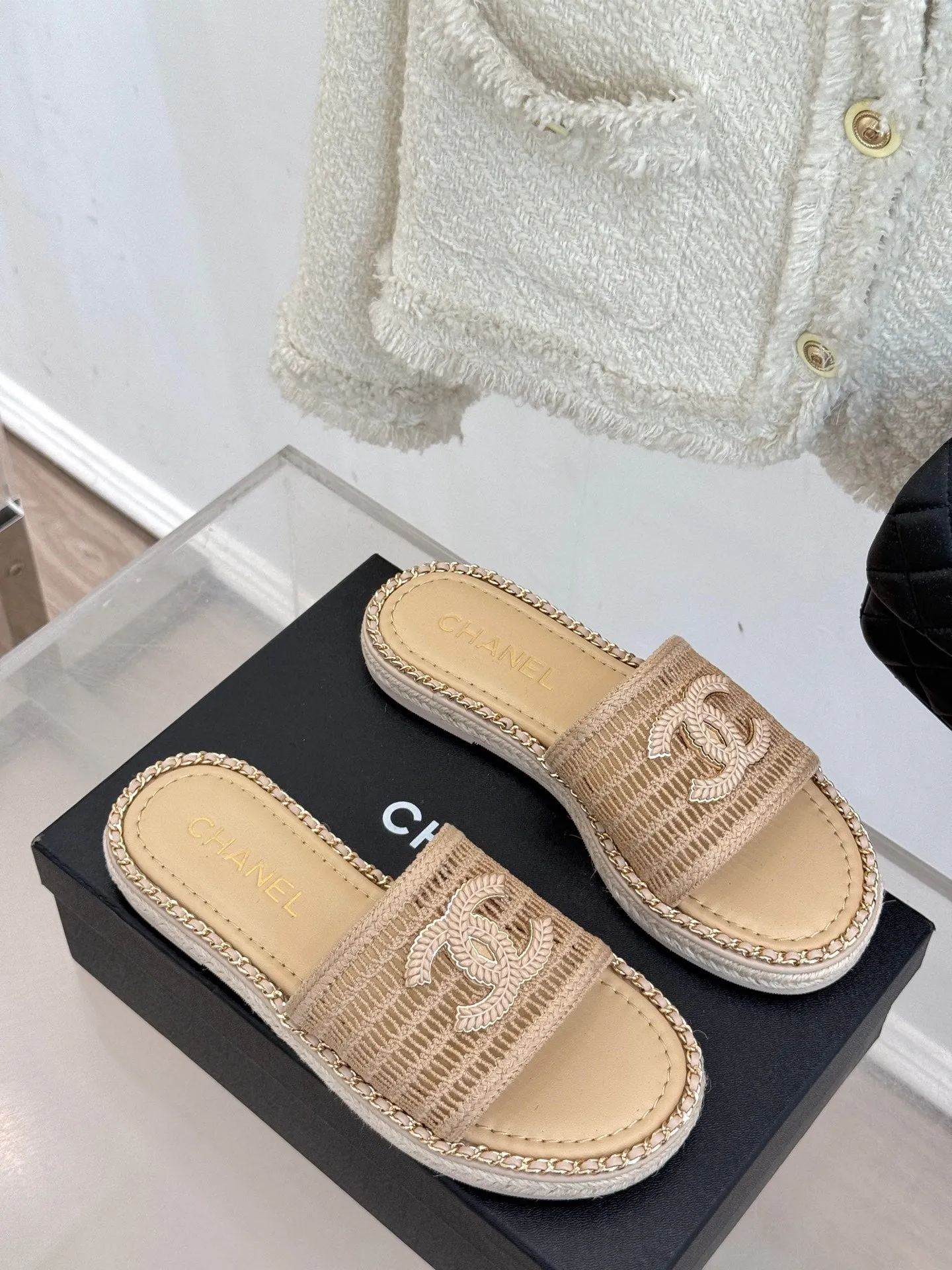 CC Mesh Hollow Chain Double C Thick-Soled Slippers 20mm Beige 265645