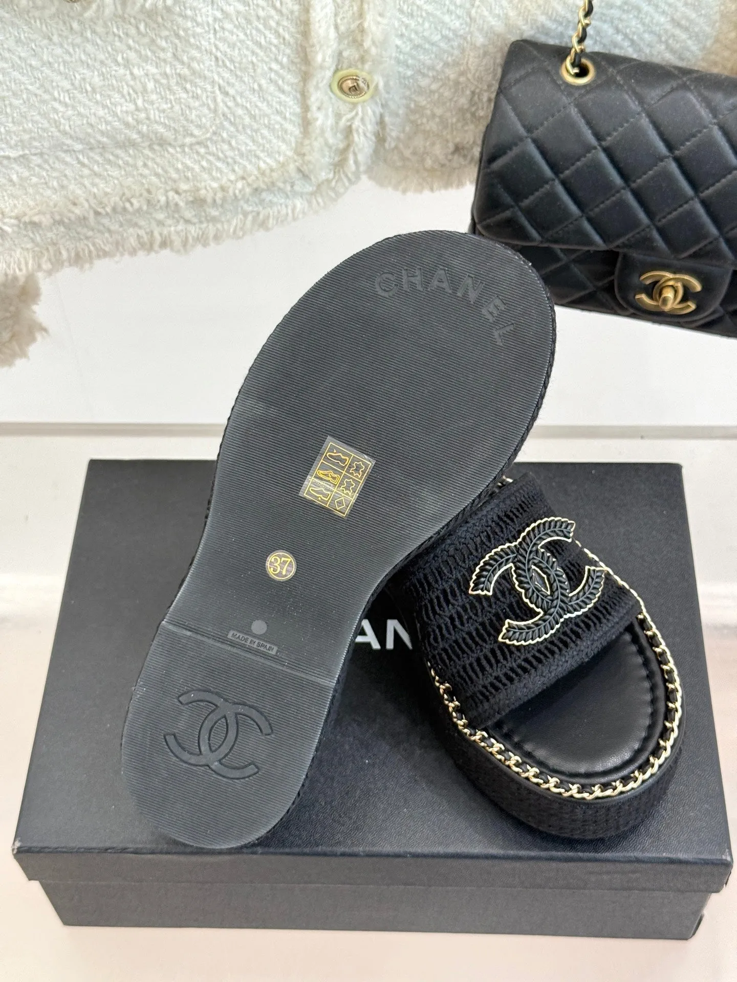 CC Mesh Hollow Chain Double C Thick-Soled Slippers 70mm Black 265651