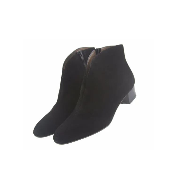 Eva - Black Suede