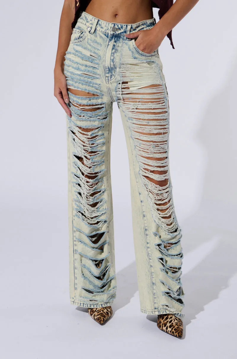 OVER IT DISTRESSED HIGH RISE JEANS